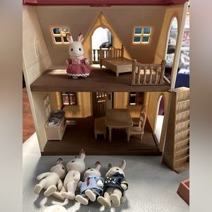 Calico Critters Red Roof Cozy Cottage and Epoch Camping Set plus Rabbit Family